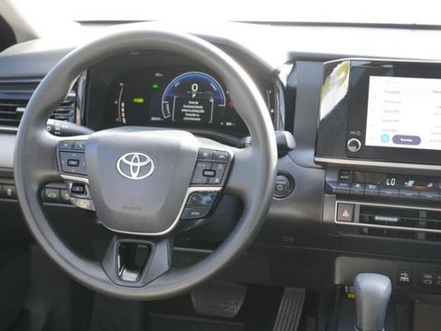 Used 2026 Toyota Camry LE w/ Convenience Package FWD image 12