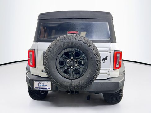 Used 2022 Ford Bronco Wildtrak image 6