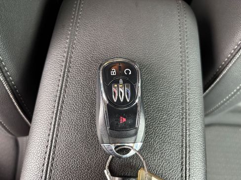 Used 2025 Buick Encore GX Preferred FWD image 21