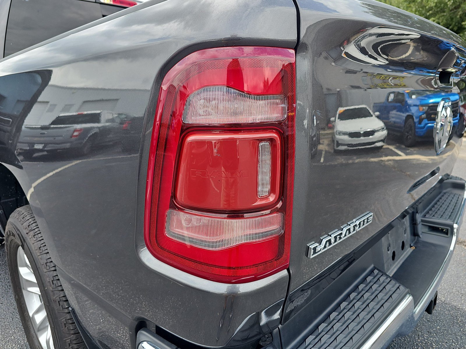 Used 2023 RAM 1500 Laramie RWD image 36