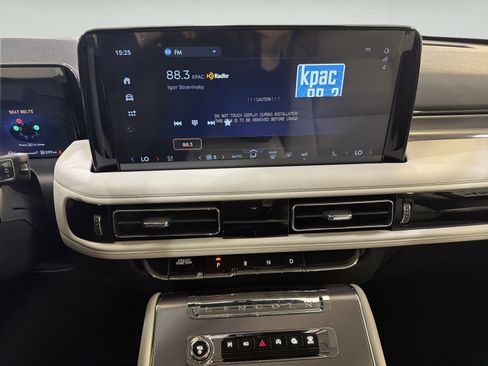 New 2026 Lincoln Aviator 2WD image 17