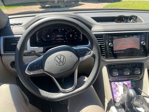 Used 2023 Volkswagen Atlas SE w/ Panoramic Sunroof Package AWD/4WD image 15