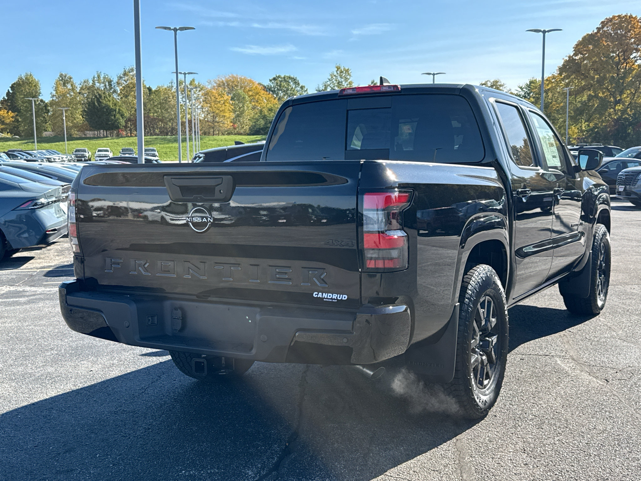 New 2027 Nissan Frontier SV w/ SV Convenience Package AWD/4WD image 17