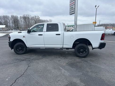 New 2026 RAM 2500 Tradesman AWD/4WD image 8
