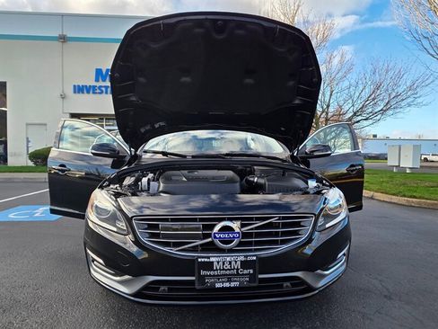 Used 2017 Volvo S60 T5 Inscription Platinum image 29