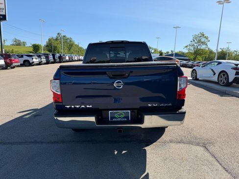 Used 2019 Nissan Titan SV AWD/4WD image 5