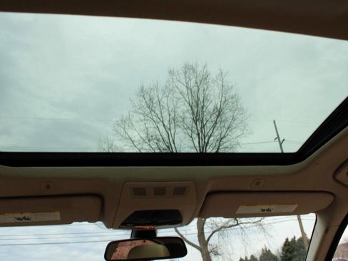 Used 2011 BMW 535i xDrive Sedan image 33