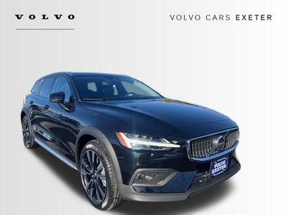 New 2026 Volvo V60 B5 Cross Country Ultra w/ Climate Package