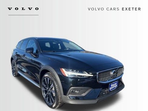 New 2026 Volvo V60 B5 Cross Country Ultra w/ Climate Package image 1