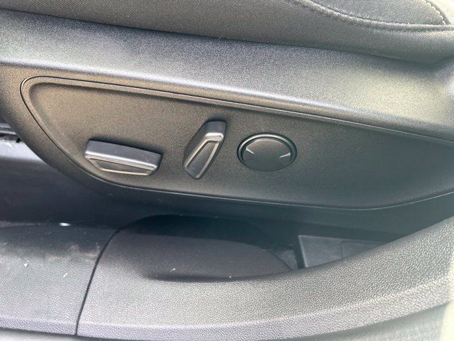 Used 2023 Ford Escape Active AWD/4WD image 15