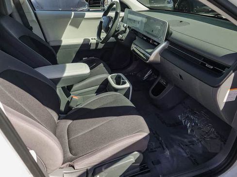 Used 2024 Hyundai Ioniq 5 SEL image 15