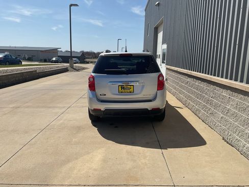 Used 2011 Chevrolet Equinox LT w/ Driver Convenience Package image 5
