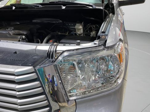 Used 2017 Toyota Tundra Limited image 26