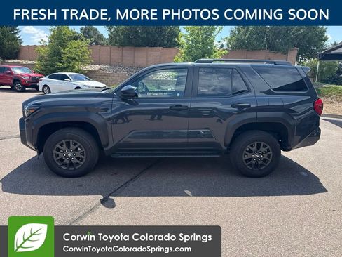 Used 2025 Toyota 4Runner SR5 AWD/4WD image 5
