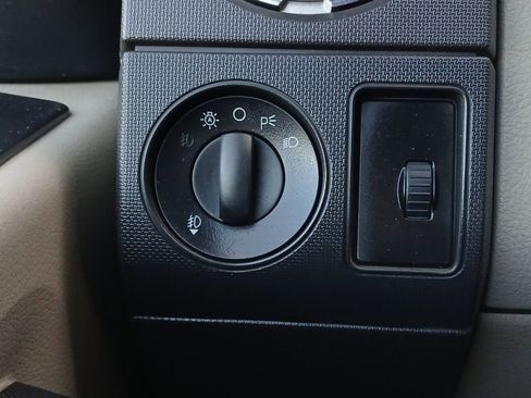 Used 2010 Ford F250 XLT AWD/4WD image 12