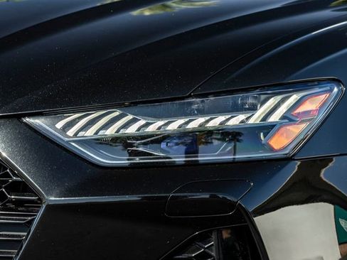 Certified 2023 Audi RS 6 w/ Executive Package AWD/4WD image 3