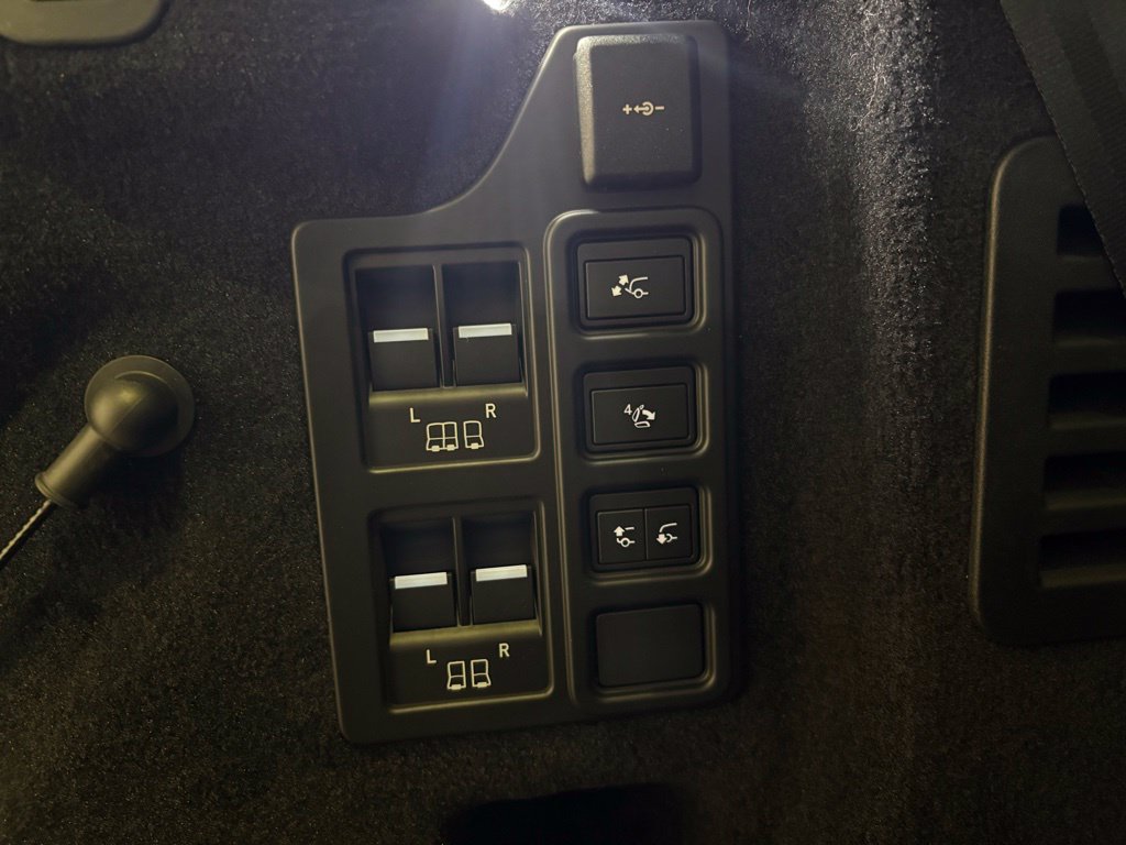 New 2026 Land Rover Discovery Dynamic SE AWD/4WD image 20