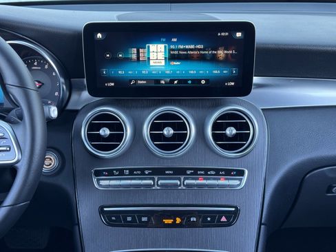 Used 2022 Mercedes-Benz GLC 300 image 22