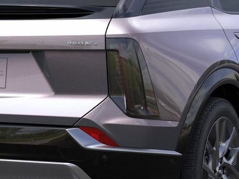 New 2026 Cadillac Optiq Luxury 1 w/ LPO, Floor Liner Package image 11