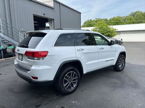 Certified 2019 Jeep Grand Cherokee Limited w/ Luxury Group II AWD/4WD image 4