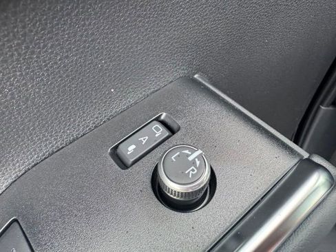 New 2026 Toyota Highlander Platinum AWD/4WD image 22