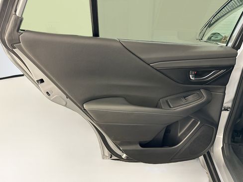 Used 2025 Subaru Outback Premium image 26