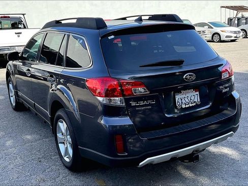 Used 2013 Subaru Outback 2.5i Limited AWD/4WD image 6