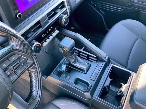 Used 2024 Toyota Tacoma SR image 15