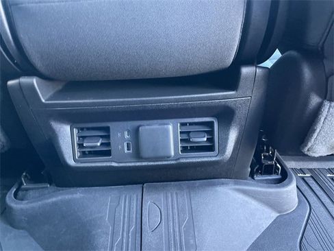 Used 2023 GMC Sierra 1500 Elevation image 14