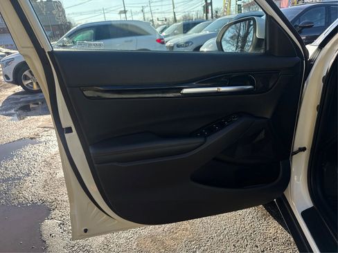 Used 2022 Kia Seltos EX image 18