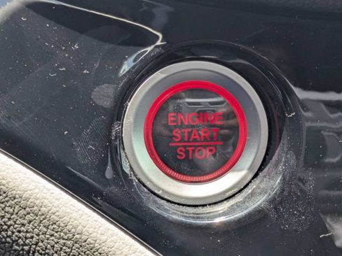 Used 2020 Honda Pilot Touring image 35