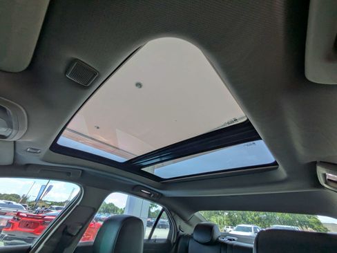 Used 2018 Cadillac CTS Sedan w/ Seating Package RWD image 11