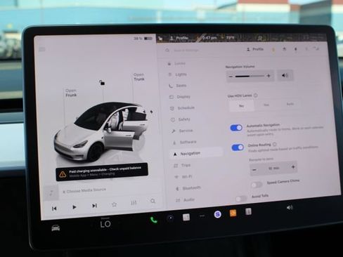 Used 2022 Tesla Model Y Performance AWD/4WD image 19