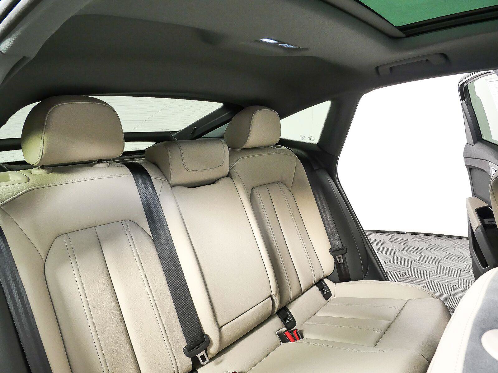 Used 2023 Audi Q4 e-tron Premium Plus w/ Premium Plus AWD/4WD image 24