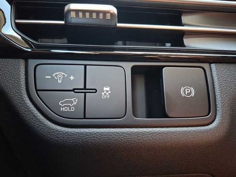 New 2026 Kia Sportage EX AWD/4WD image 16