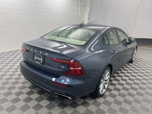 Used 2021 Volvo S60 T5 Momentum w/ Advanced Package AWD/4WD image 5