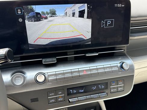 Used 2025 Hyundai Kona SEL FWD image 22