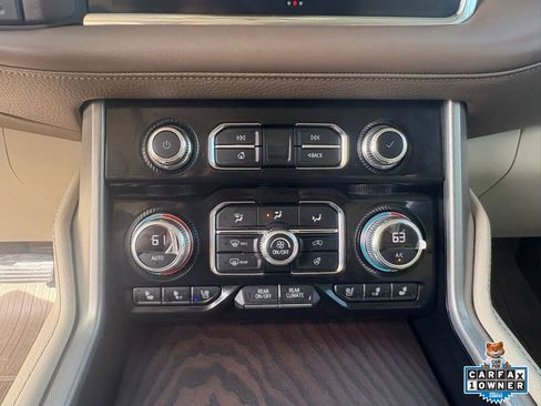 Used 2023 GMC Yukon Denali w/ Denali Reserve Package image 19