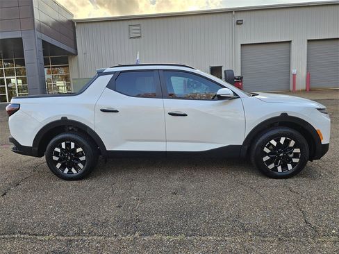 Certified 2026 Hyundai Santa Cruz SEL image 3