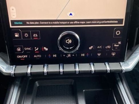 Used 2025 GMC Acadia Elevation image 34