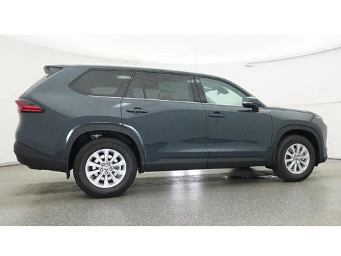 New 2026 Toyota Grand Highlander XLE FWD image 26