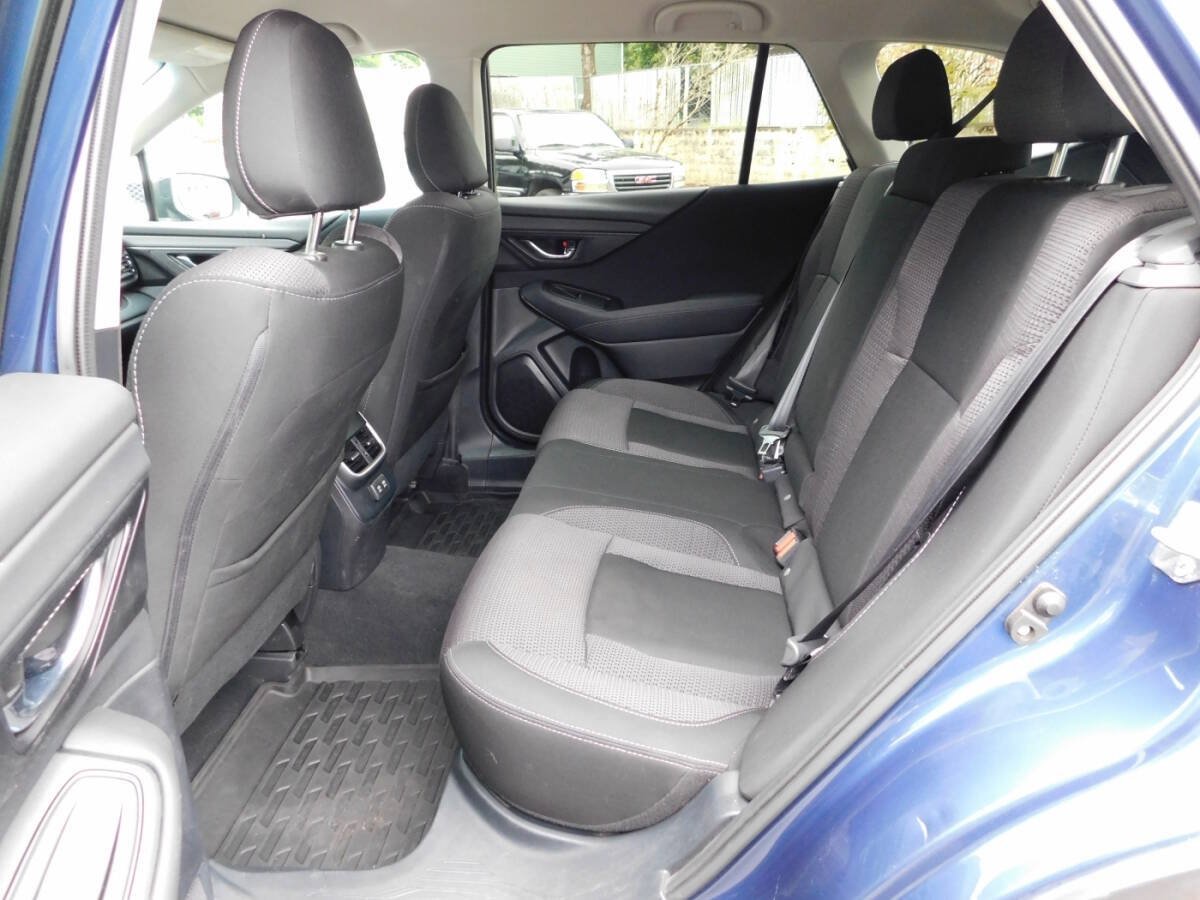 Used 2022 Subaru Outback Premium AWD/4WD image 8