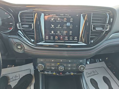 Used 2023 Dodge Durango GT image 25