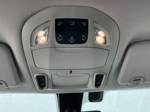 Used 2018 Chrysler Pacifica Touring-L Plus image 61