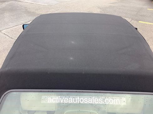 Used 2001 BMW 330Ci Convertible RWD image 9