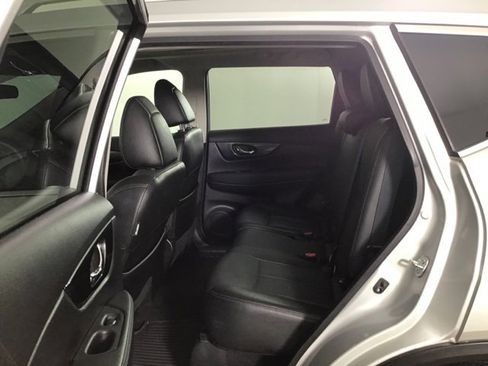 Used 2016 Nissan Rogue SL w/ SL Premium Package image 11