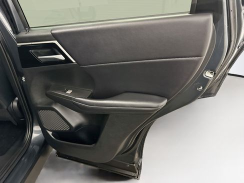Used 2024 Mitsubishi Outlander SE AWD/4WD image 32