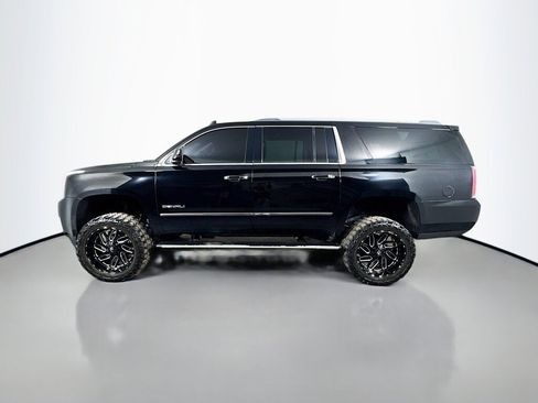 Used 2018 GMC Yukon XL Denali w/ Denali Ultimate Package AWD/4WD image 2