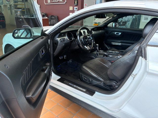 Used 2019 Ford Mustang Premium RWD image 13
