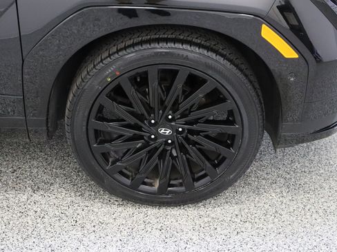 Used 2025 Hyundai Santa Fe Calligraphy image 5